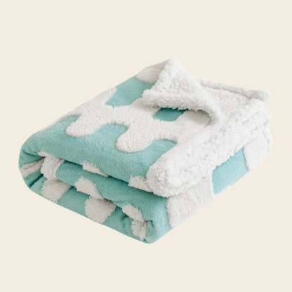 CozyNoir Home - Love Blanket