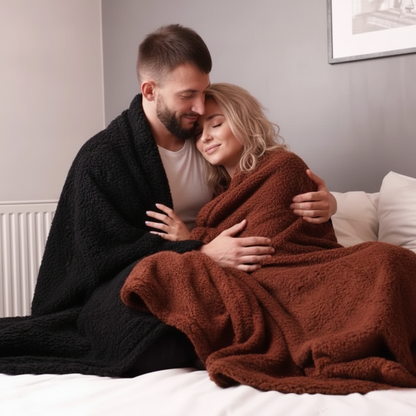 CozyNoir Home - Love Blanket